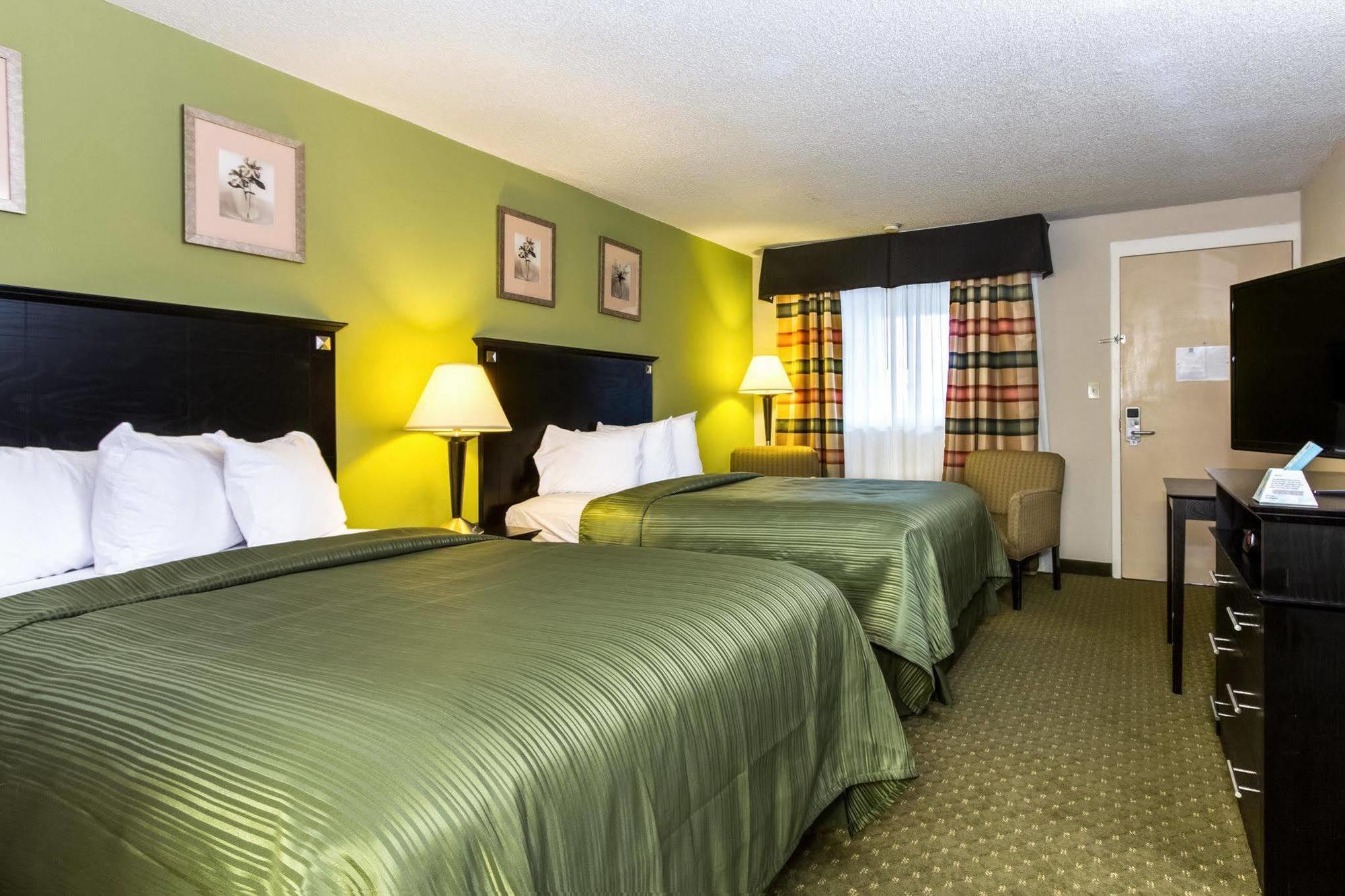 Quality & - Quad Cities Hotel Moline