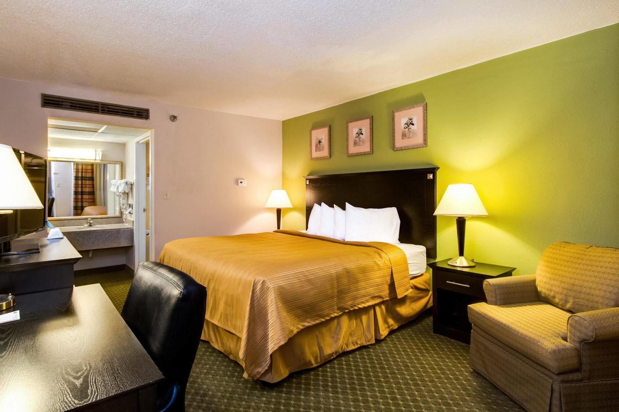 Hotel Quality & - Quad Cities Moline